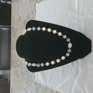 Ole Opal/Pearl/Clear Color Necklace and Earring Set